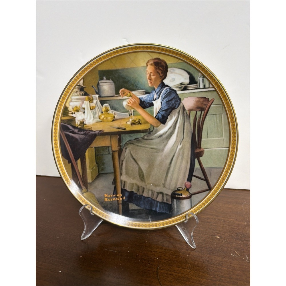 Knowles' Norman Rockwell Plate, "Working in the Kitchen", 1983 Plate #18725A